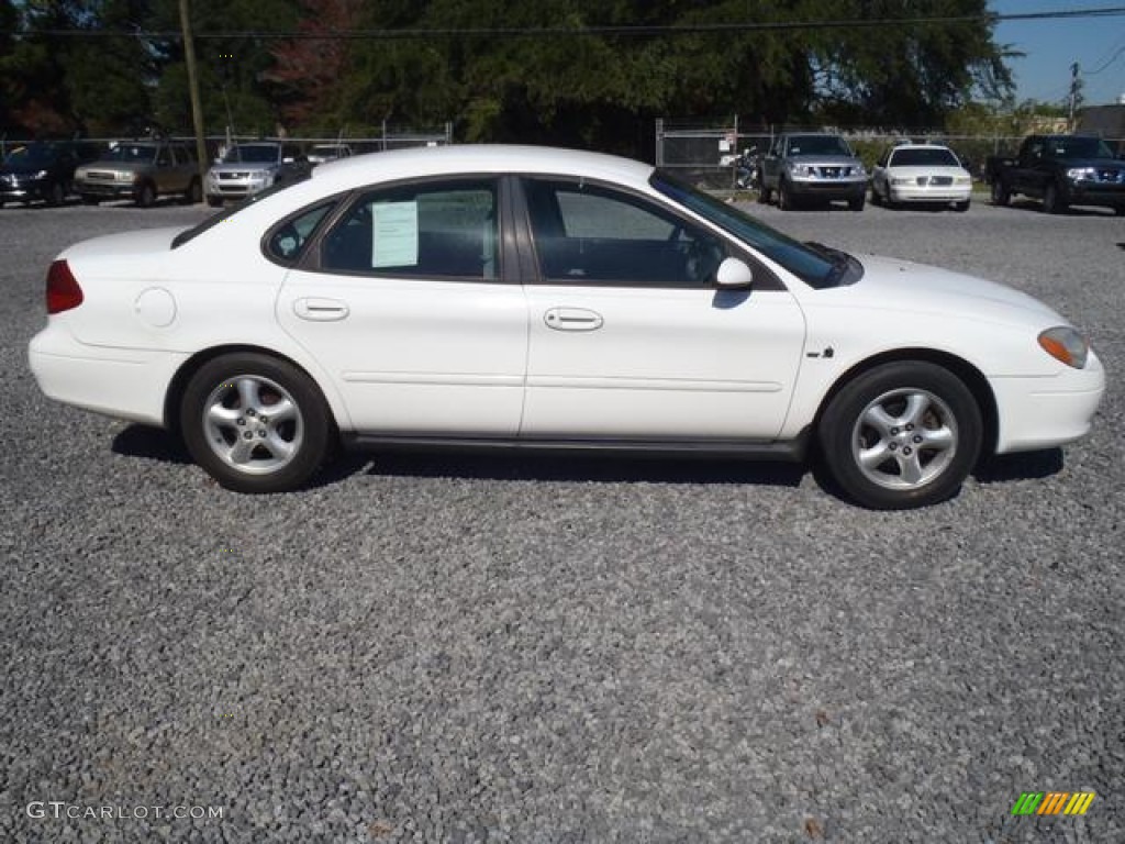 Vibrant White 2000 Ford Taurus SE Exterior Photo #55747887