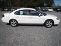 2000 Vibrant White Ford Taurus SE  photo #3