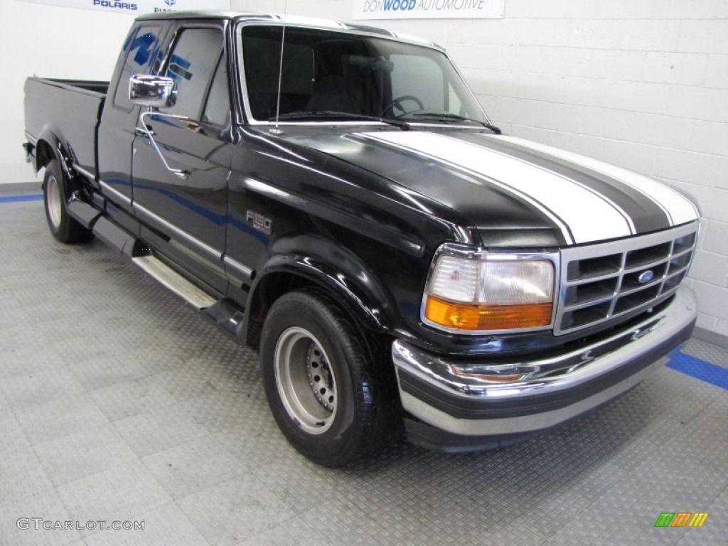 1995 F150 XLT Extended Cab - Black / Gray photo #1