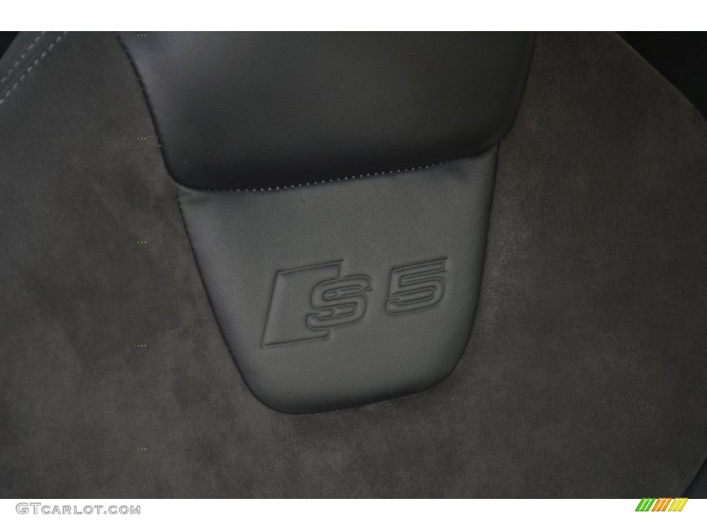 2009 Audi S5 4.2 quattro Marks and Logos Photo #55750008