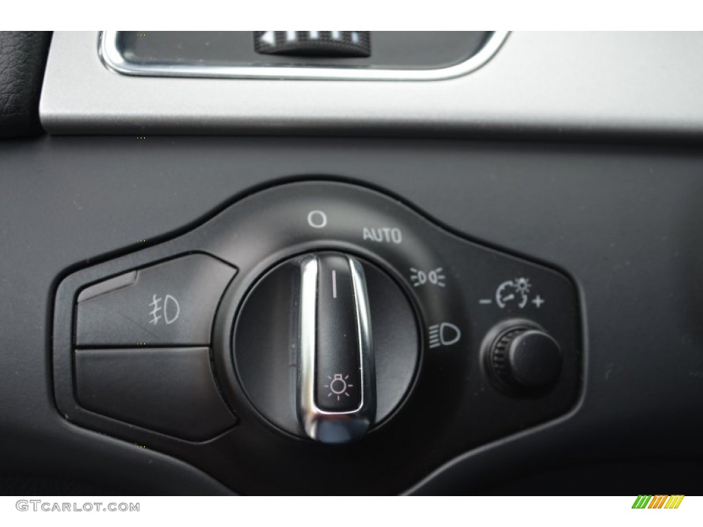2009 Audi S5 4.2 quattro Controls Photo #55750013