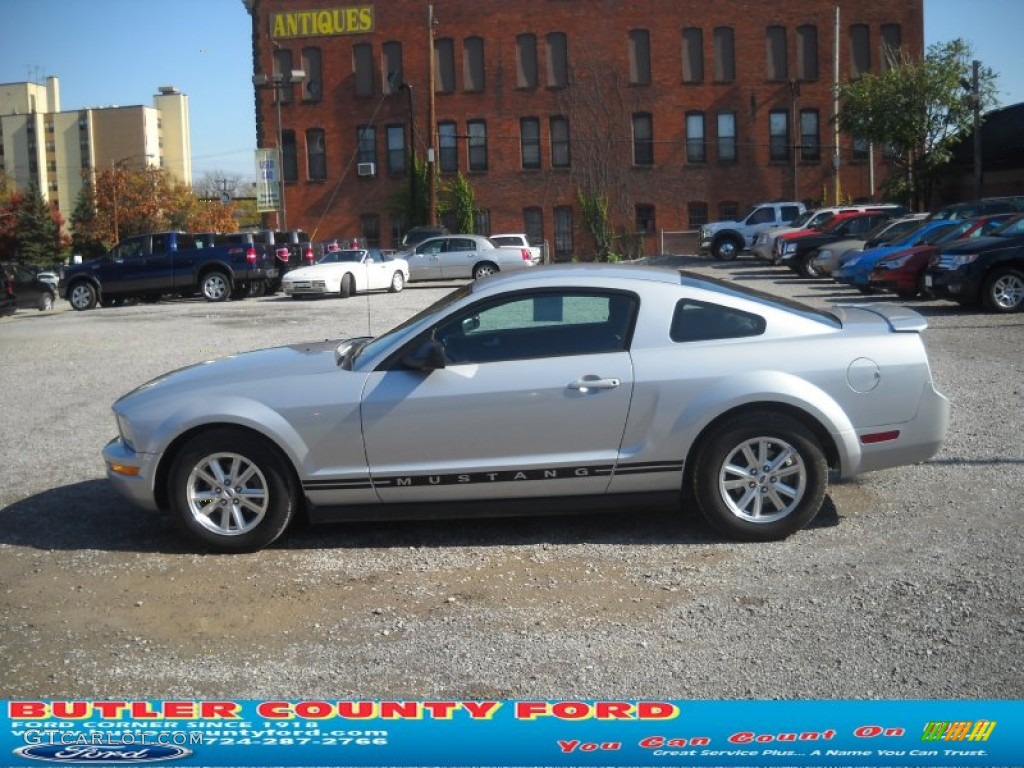 2007 Mustang V6 Deluxe Coupe - Satin Silver Metallic / Dark Charcoal photo #5