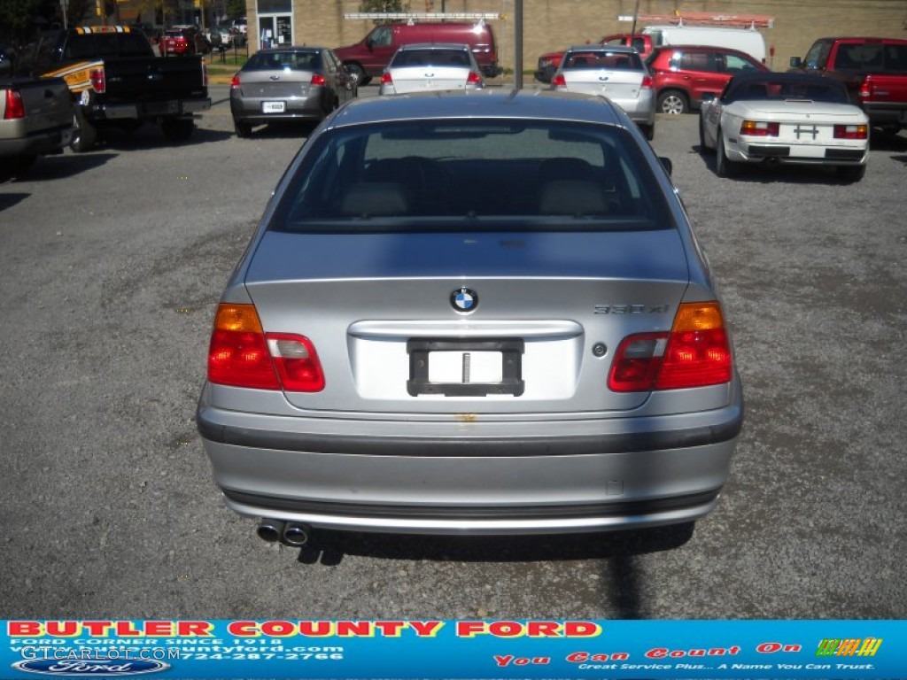 2001 3 Series 330xi Sedan - Titanium Silver Metallic / Black photo #3