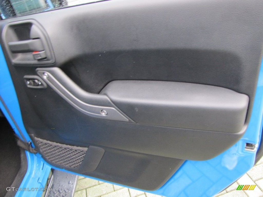 2011 Wrangler Sport S 4x4 - Cosmos Blue / Black photo #19
