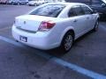 2009 Polar White Saturn Aura XR  photo #6