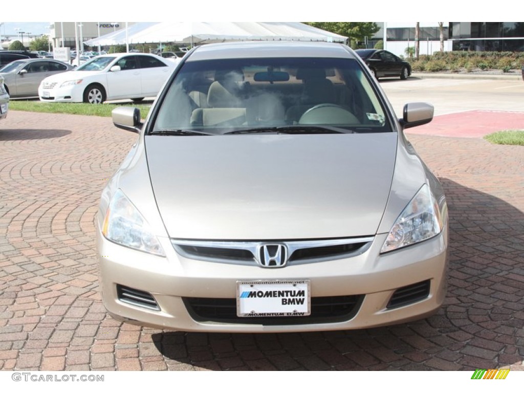 2006 Accord LX Sedan - Desert Mist Metallic / Ivory photo #2