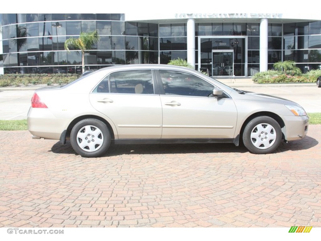 2006 Accord LX Sedan - Desert Mist Metallic / Ivory photo #3