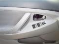 Black - Camry  Photo No. 13