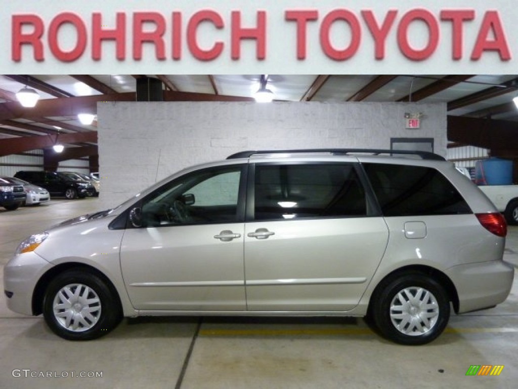 2007 Sienna LE - Silver Shadow Pearl / Stone photo #1