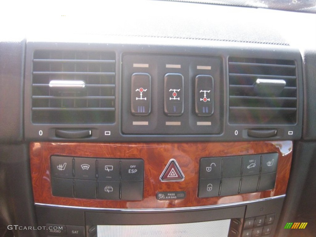 2008 Mercedes-Benz G 55 AMG Controls Photo #55762877