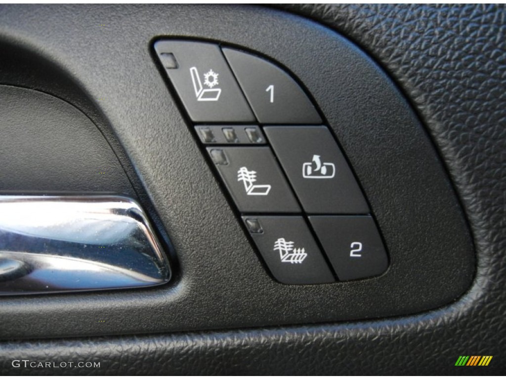 2009 GMC Yukon XL Denali Controls Photo #55764875