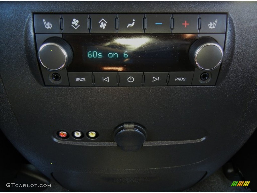 2009 GMC Yukon XL Denali Controls Photo #55764925