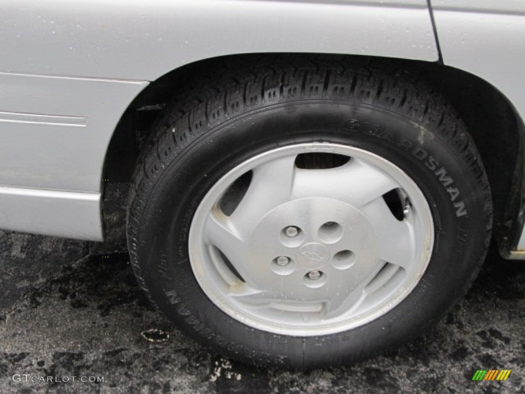 1995 Chevrolet Lumina LS Wheel Photos