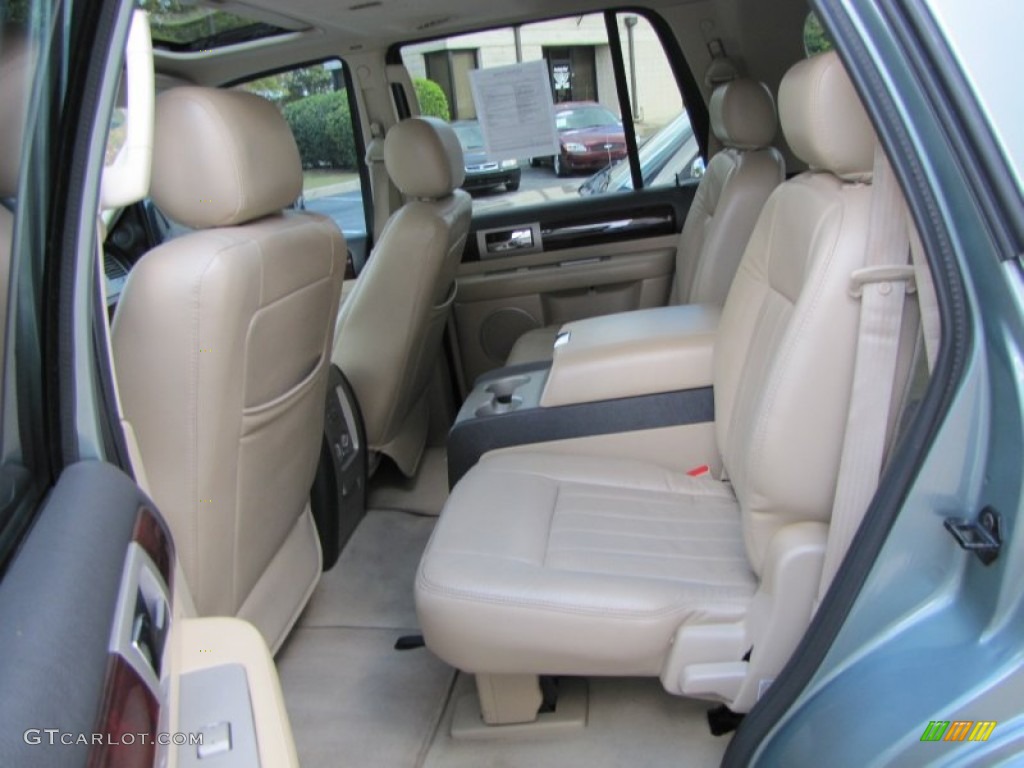 Camel Interior 2005 Lincoln Navigator Luxury Photo #55766465