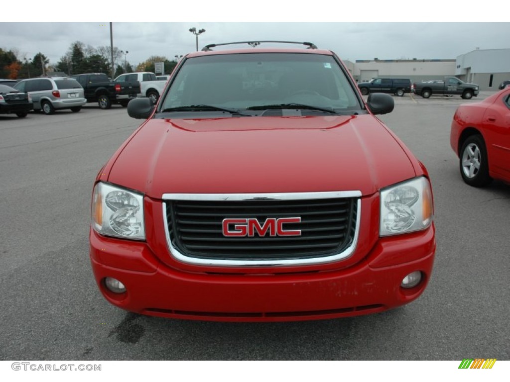 2002 Envoy SLE 4x4 - Fire Red / Medium Pewter photo #2