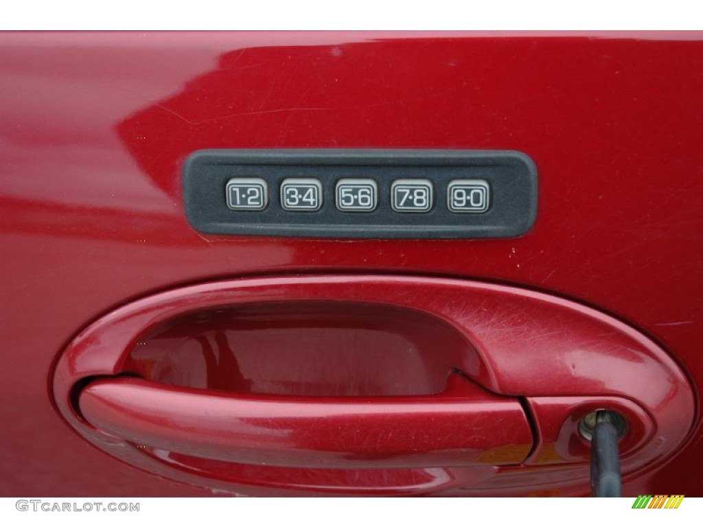 2002 Ford Windstar SE Controls Photo #55769939