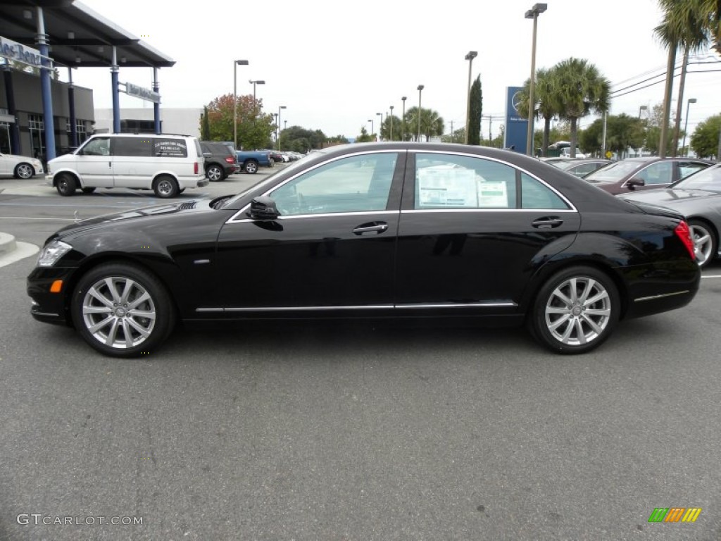 2012 S 350 BlueTEC 4Matic - Black / Black photo #1