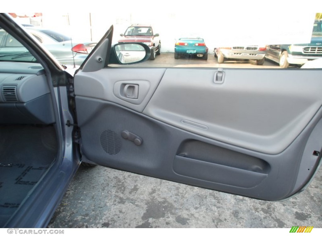 1996 Plymouth Neon Highline Coupe Gray Door Panel Photo #55771745