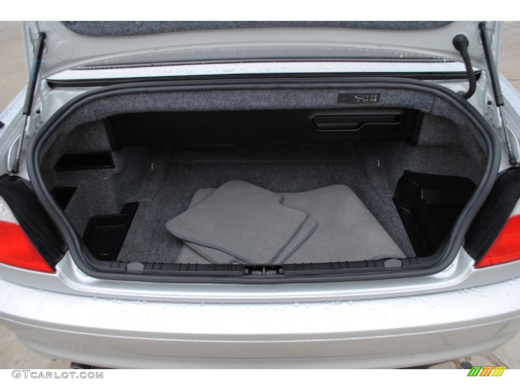 2006 BMW 3 Series 330i Convertible Trunk Photo #55772094