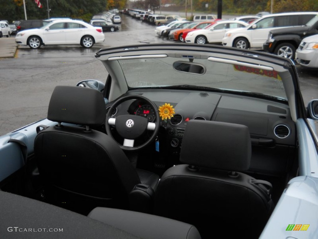 2010 New Beetle 2.5 Convertible - Heaven Blue Metallic / Black photo #30