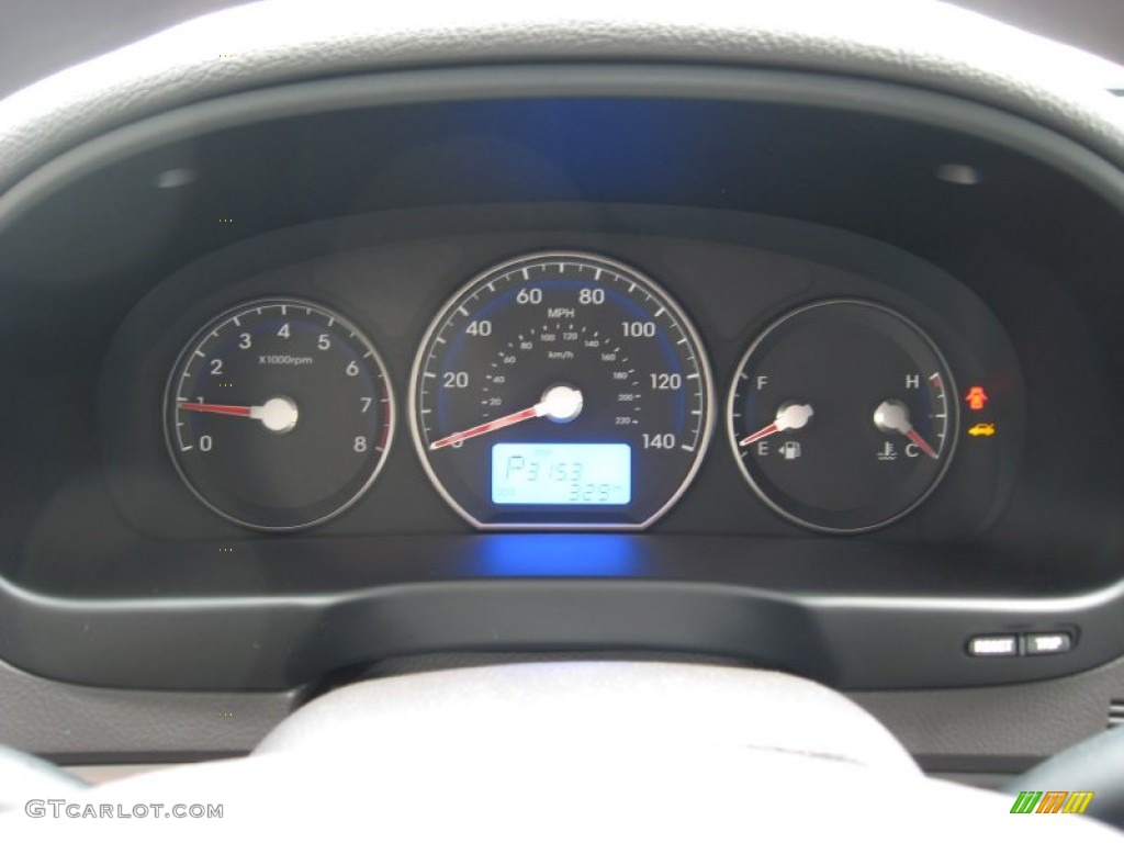 2012 Hyundai Santa Fe GLS V6 AWD Gauges Photos