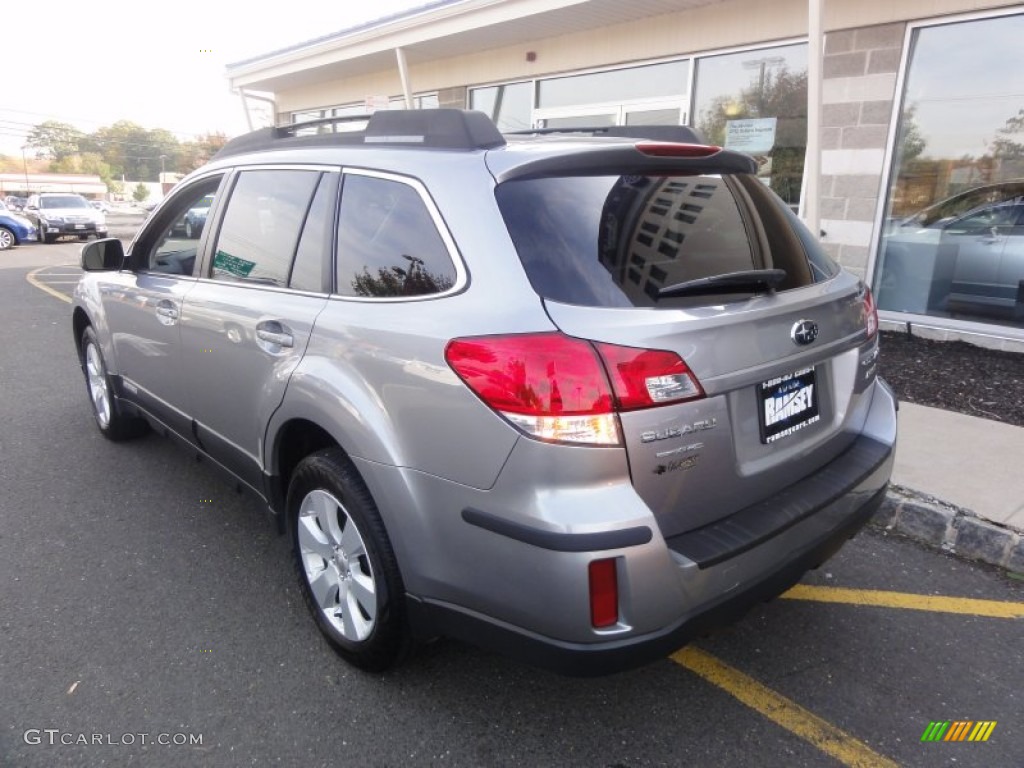 2011 Outback 2.5i Premium Wagon - Graphite Gray Metallic / Off Black photo #5