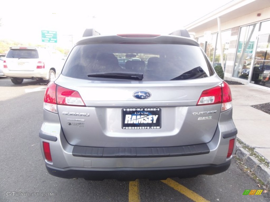 2011 Outback 2.5i Premium Wagon - Graphite Gray Metallic / Off Black photo #6