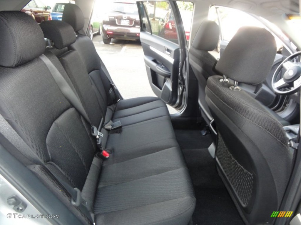 2011 Outback 2.5i Premium Wagon - Graphite Gray Metallic / Off Black photo #17