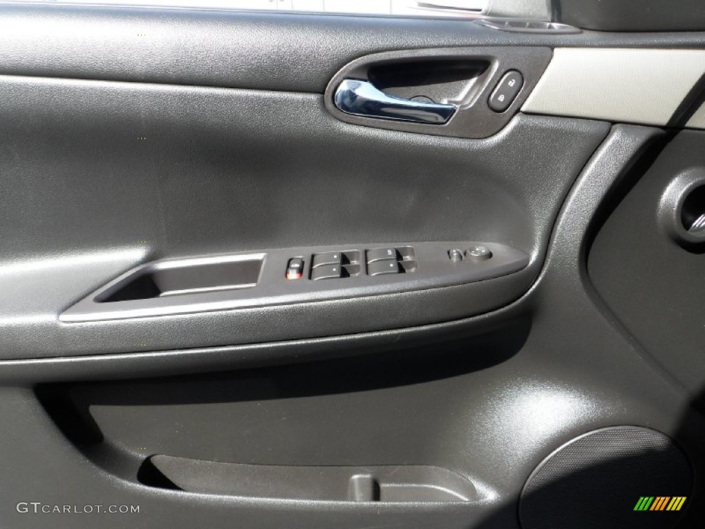 2008 Chevrolet Impala SS Ebony Black Door Panel Photo #55778842