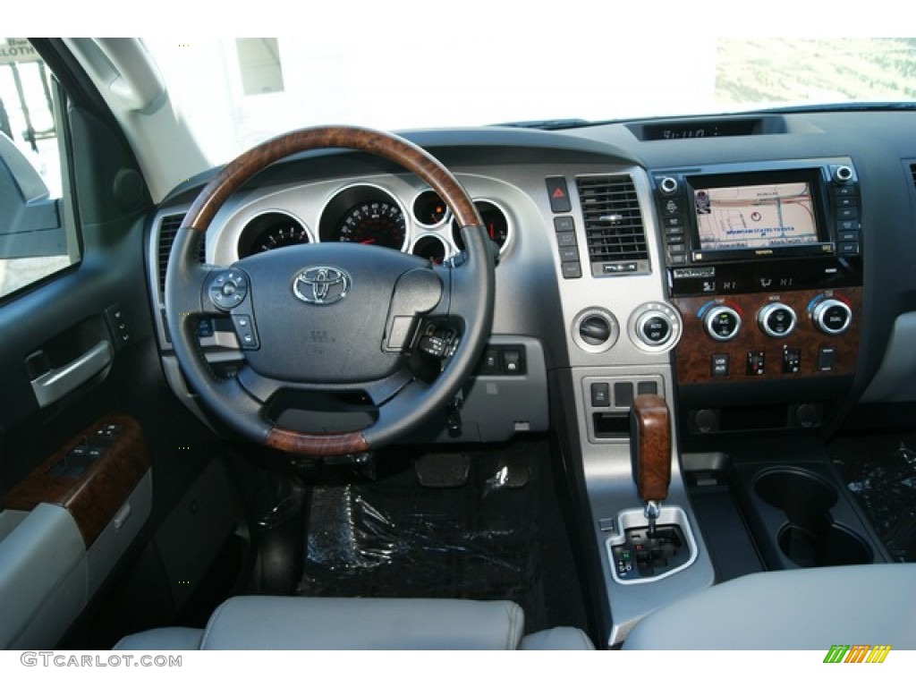 2012 Tundra Platinum CrewMax 4x4 - Super White / Graphite photo #11