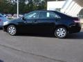 Black - Camry LE Photo No. 5