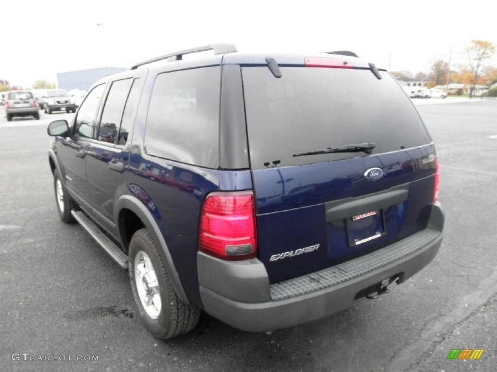 2004 Explorer XLS 4x4 - Dark Blue Pearl Metallic / Graphite photo #16