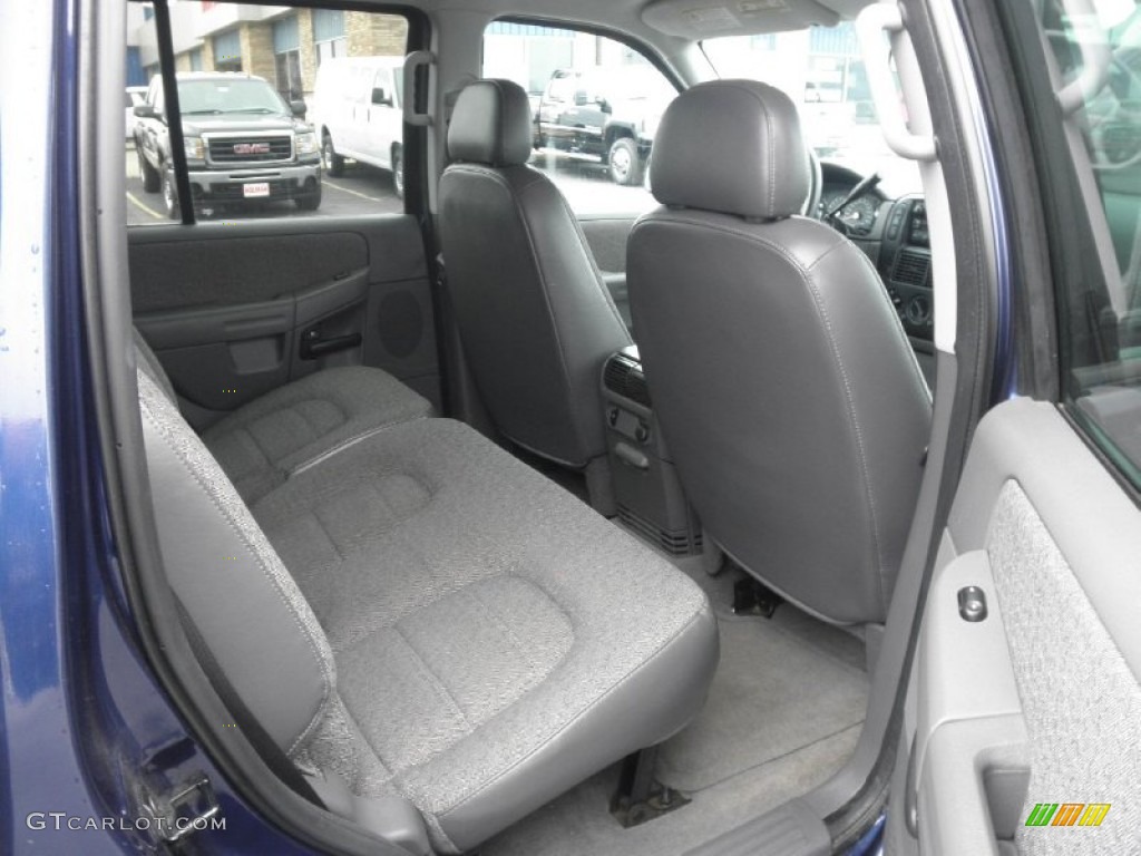2004 Explorer XLS 4x4 - Dark Blue Pearl Metallic / Graphite photo #20