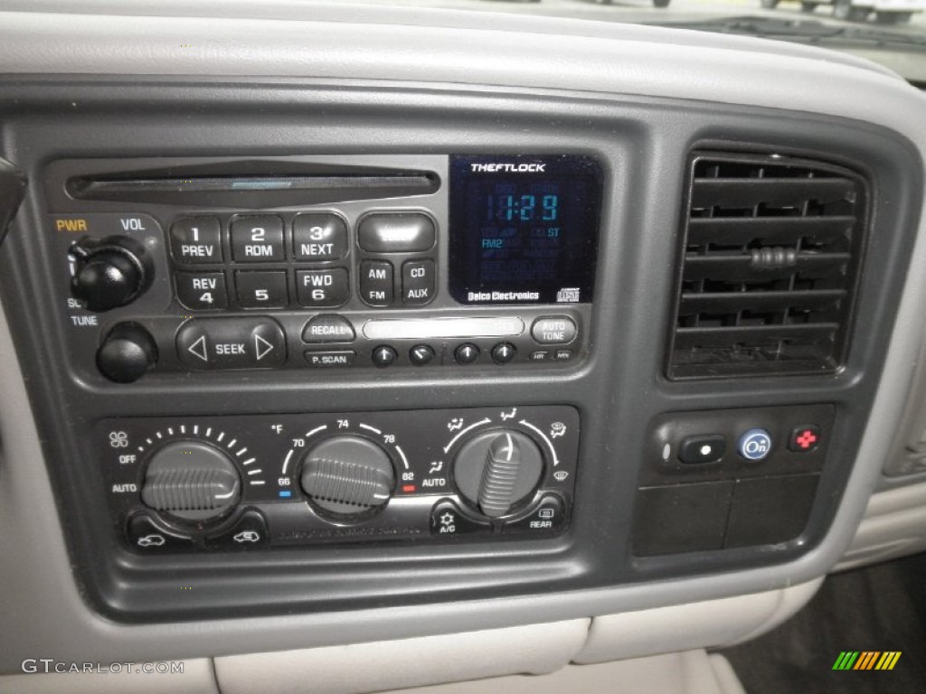 2002 GMC Yukon XL SLT 4x4 Controls Photo #55785800