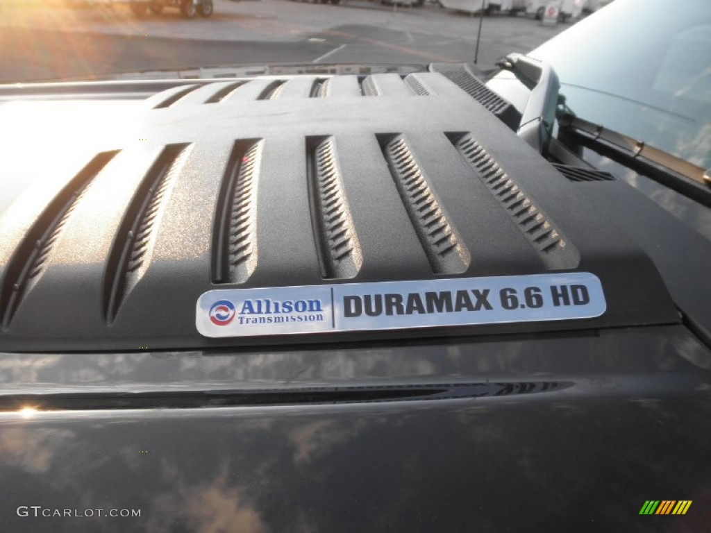 2012 GMC Sierra 3500HD SLE Crew Cab 4x4 Chassis Marks and Logos Photos