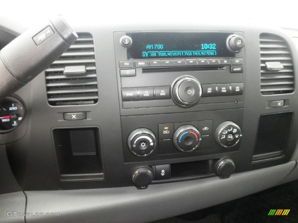 2012 GMC Sierra 1500 SL Crew Cab Audio System Photo #55786679