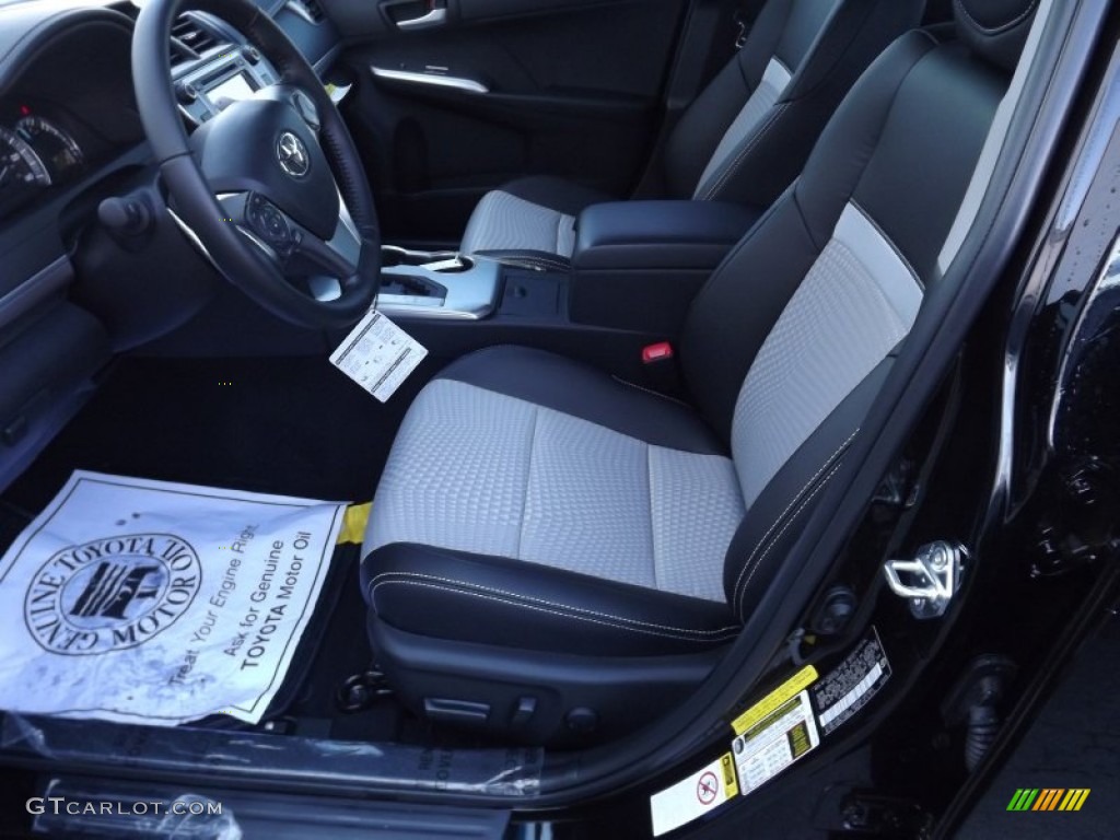 2012 Toyota Camry SE V6 interior Photo #55788026