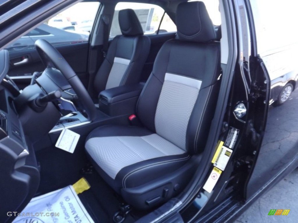 2012 Toyota Camry SE V6 interior Photo #55788046