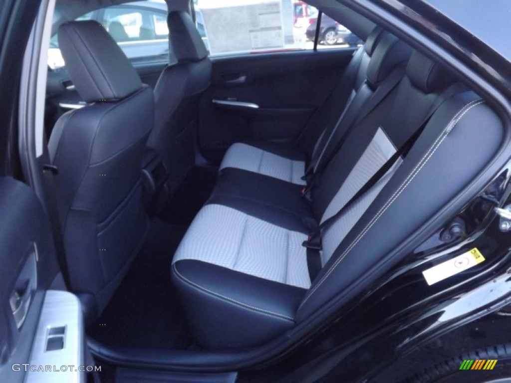 2012 Toyota Camry SE V6 interior Photo #55788056