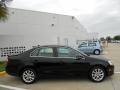 Black - Jetta SE Sedan Photo No. 8
