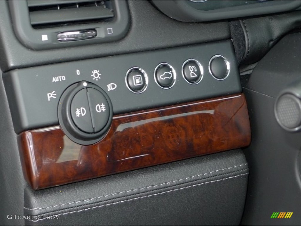 2012 Maserati Quattroporte S Controls Photo #55788485
