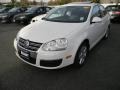 Candy White - Jetta SE Sedan Photo No. 1