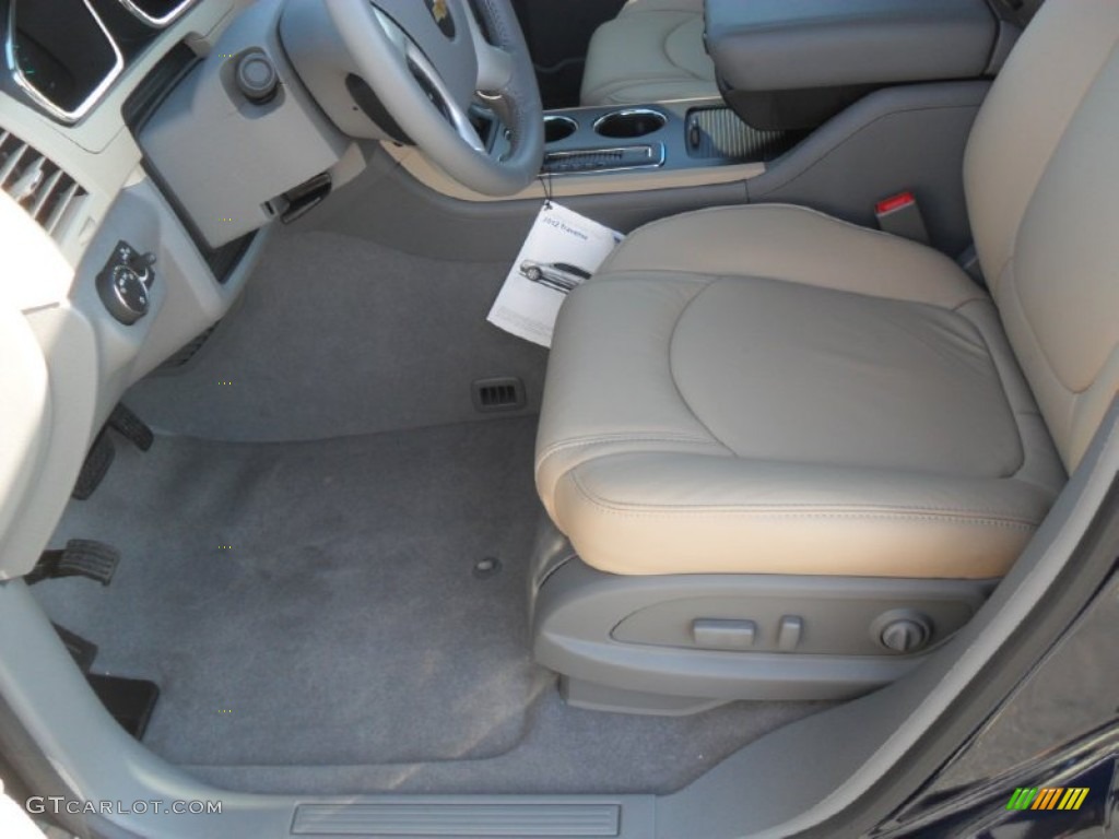 Cashmere/Dark Gray Interior 2012 Chevrolet Traverse LT Photo #55792121