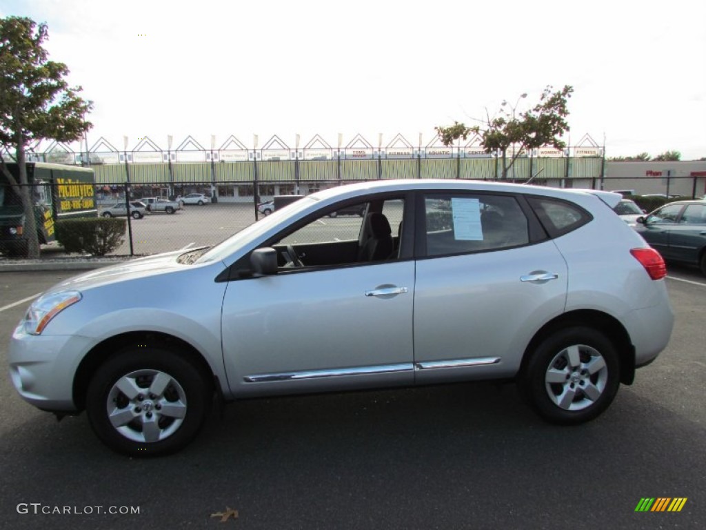 2011 Rogue S AWD - Silver Ice Metallic / Black photo #4