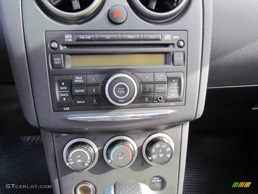 2011 Rogue S AWD - Silver Ice Metallic / Black photo #13