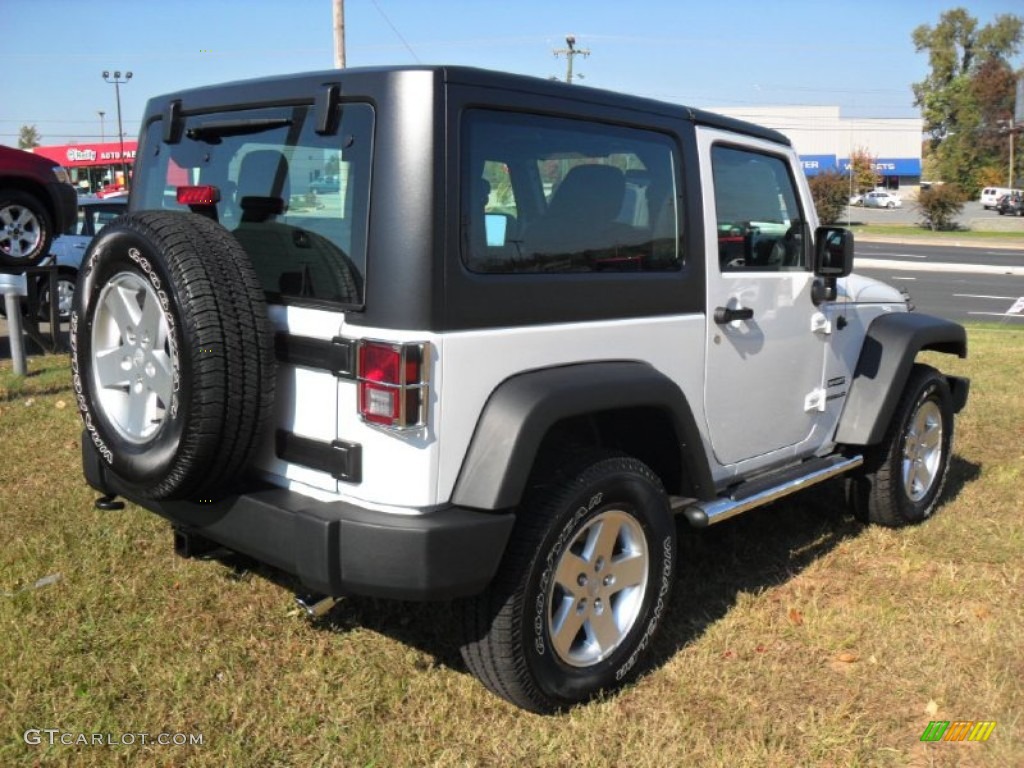 2012 Wrangler Sport S 4x4 - Bright White / Black photo #4