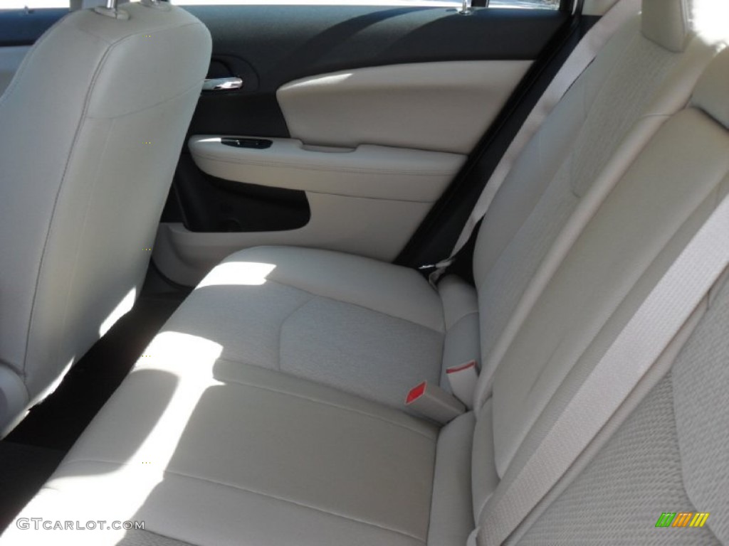 2012 200 Touring Sedan - Bright White / Black/Light Frost photo #13