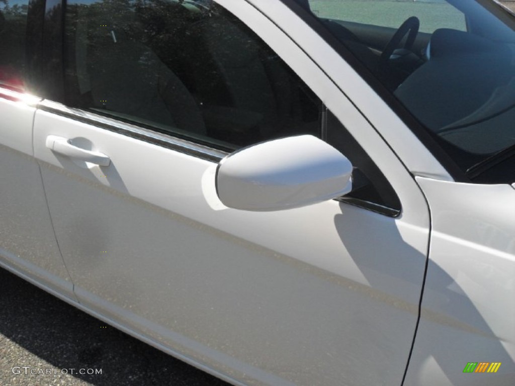 2012 200 Touring Sedan - Bright White / Black/Light Frost photo #21
