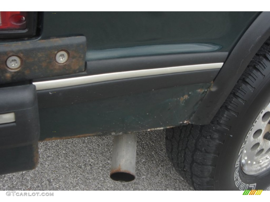 1994 S10 Blazer 4x4 - Forest Green Metallic / Gray photo #32