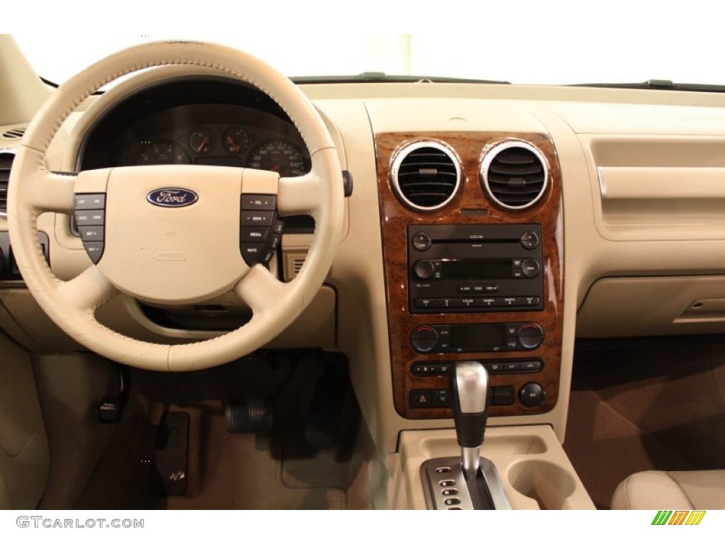 2007 Ford Freestyle SEL AWD Pebble Beige Dashboard Photo #55794683